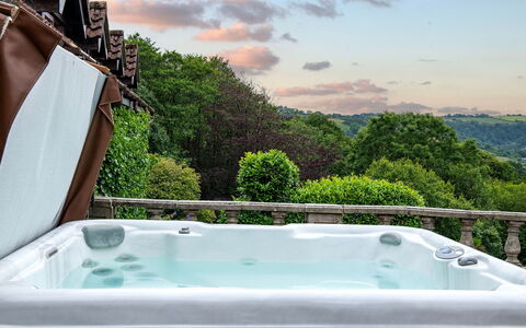 Coulscott Georgian House: Badewanne, Armatur, Jacuzzi, Schwimmbad, Resort, Eco Hotel, Zimmerpflanze, Hotel