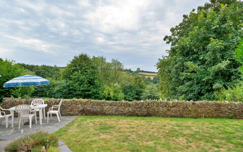 Filspholly: Gras, Strauch, Garten, Ground, Rasen, Landscaping, Wiese, Garten, Hinterhof, Hecke