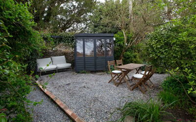 Horseshoe Cottage