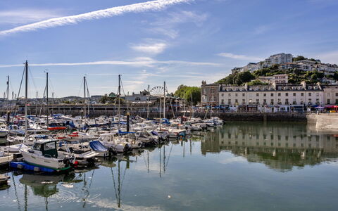 Harbour View: Wasser, Boot, Yachthafen, Gewässer, Watercraft, Wasserweg, Kanal, Hafen, Hafen, Dock