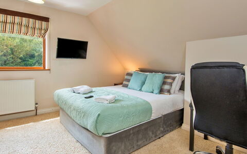 Bryncoch Retreat: Interior Design, Zuhause, Flooring, Möbel, Decke, Fussboden, Bett, Zimmer, Schlafzimmer, Bedding