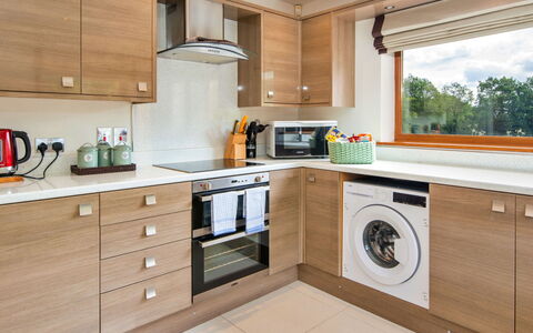 Bryncoch Lodge: Interior Design, Möbel, Flooring, Holz, Countertop, Cabinetry, Küche, Fussboden, Decke, Beleuchtung
