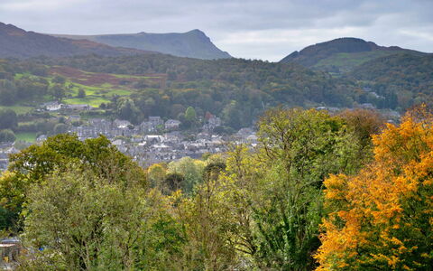 Y Cwtch: Blatt, Bergforms, Natur, Baum, Grün, Vegetation, Hügel, Berg, Natürliche Landschaft, Hochland