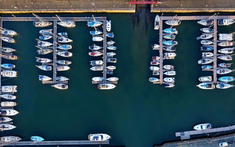Bryn Derfel House: Boot, Blau, Wasser, Yachthafen, Transportart, Watercraft, Gewässer, Boote Und Boating - Geräte Und Materialien, Transport, Wasserweg
