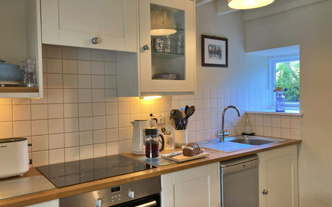 Pen-Y-Groes: Küchengerät, Küche, Countertop, Cabinetry, Major Appliance, Interior Design, Haushaltsgerät, Spüle, Flooring, Zimmer