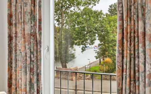 Riverside View: Geschirr, Servierware, Tasse, Kaffeetasse, Drinkware, Teekanne, Essen, Dishware, Teetasse, Porzellan