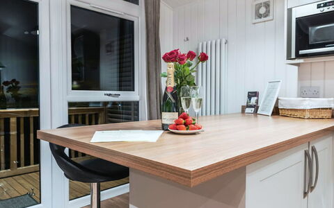 Silverwood Spa Lodge: Geschirr, Servierware, Tasse, Kaffeetasse, Drinkware, Teekanne, Essen, Dishware, Teetasse, Porzellan