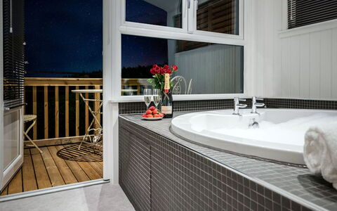Silverwood Spa Lodge: Geschirr, Servierware, Tasse, Kaffeetasse, Drinkware, Teekanne, Essen, Dishware, Teetasse, Porzellan