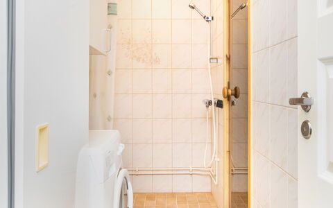 Koli Country Club B 6: Flooring, Wand, Fussboden, Armatur, Badezimmer, Interior Design, Installation, Dusche, Zimmer, Fliese