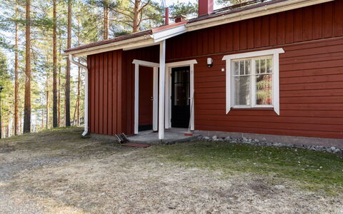 Koli Country Club B 7: Holz, Hütte, Abstellgleis, Haus, Zuhause, Dach, Grundstueck, Tür, Gartenbauten, Blockhaus