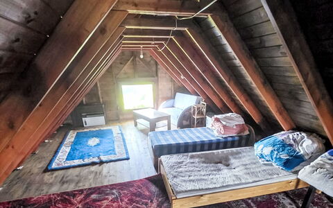 Oaza Spokoju: Holz, Flooring, Fussboden, Zimmer, Decke, Schlafzimmer, Interior Design, Dachboden, Möbel, Hartholz