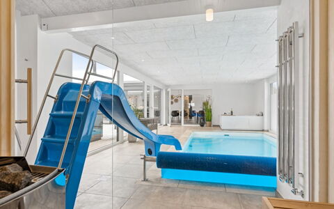 Filippine - 800M from the Sea: Flooring, Fussboden, Interior Design, Decke, Rutsche, Resort, Schwimmbad, Design, Spielplatz Rutsche, Treppe