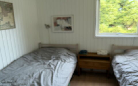 Alkmar - from the Sea: Schlafzimmer, Bett, Holz, Fussboden, Flooring, Bettdecke, Bedding, Möbel, Interior Design, Bettrahmen