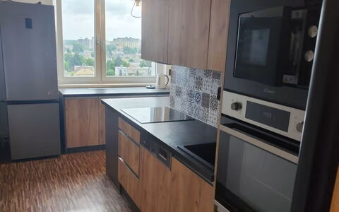 Elizabeth: Küchengerät, Major Appliance, Flooring, Holz, Küche, Countertop, Interior Design, Cabinetry, Fussboden, Möbel