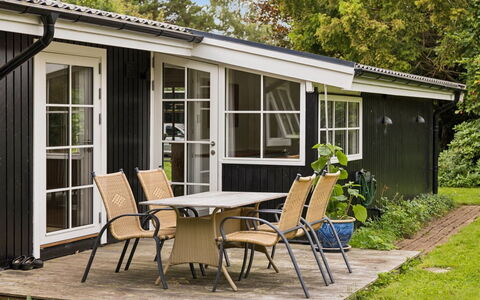 Brynja - 2.5Km from the Sea: Tür, Gartenmöbel, Stuhl, Garten, Hartholz, Garten, Schatten, Holzbeize, Design, Terrasse