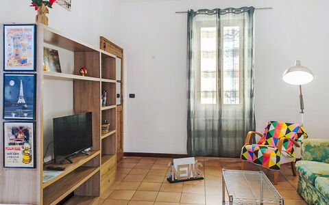 Verbania 695: Möbel, Interior Design, Flooring, Fussboden, Holz, Zimmer, Decke, Wohnzimmer, Tabelle, Beleuchtung