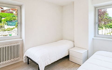 Federica: Holz, Flooring, Schlafzimmer, Fussboden, Interior Design, Wohnung, Bett, Decke, Bettdecke, Zimmer