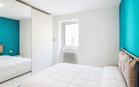 Federica: Möbel, Interior Design, Wand, Flooring, Fussboden, Schlafzimmer, Holz, Bett, Zuhause, Wohnung