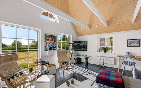 Helma - 580M to the Fjord: Interior Design, Möbel, Holz, Flooring, Decke, Fussboden, Stuhl, Wohnzimmer, Beleuchtung, Zuhause