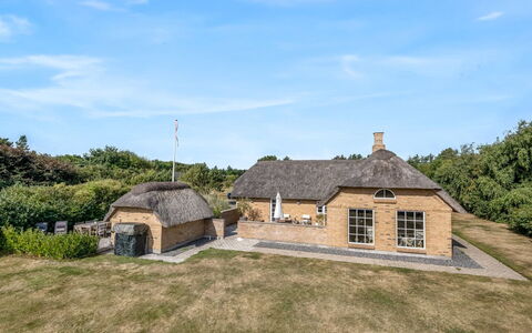 Helma - 580M to the Fjord: Dach, Haus, Wohngebiet, Zuhause, Estate, Hütte, Design