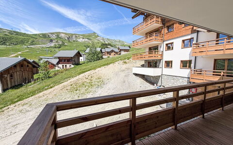 Le Caprice Blanc: Wohnung, Balkon, Holzbeize, Holz, Planke, Bergdorf, Hotel