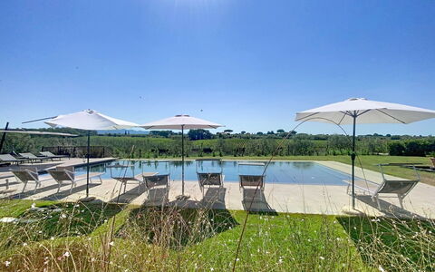 San Giuseppe: Schwimmbad, Landscaping, Garten, Reflexion, Park, Teich, Gartenmöbel, Plantage