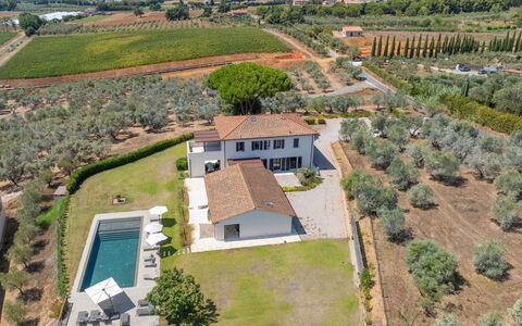 San Giuseppe: Haus, Zuhause, Wohngebiet, Die Architektur, Dach, Landschaft, Einfach, Grundstueck, Estate, Ländliches Gebiet