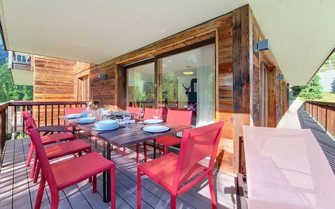 Les Rahâs A5: Holz, Holzbeize, Hartholz, Decke, Holzboden, Stuhl, Planke, Holz, Balkon, Veranda