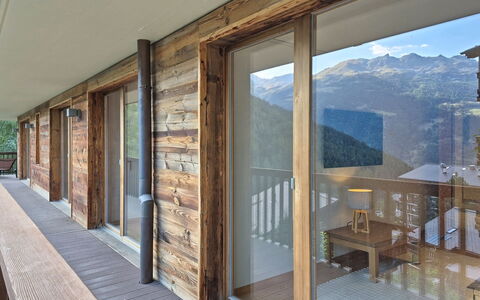 Les Rahâs A5: Holz, Hartholz, Planke, Holzbeize, Holzboden, Decke, Sperrholz, Veranda, Natürliches Material, Holz