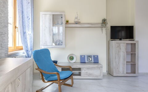 Mariposa: Möbel, Interior Design, Flooring, Holz, Fussboden, Zimmer, Beleuchtung, Wohnung, Wohnzimmer, Zuhause