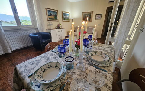 Alla Terrazza sul Fiume: Möbel, Geschirr, Tabelle, Tischdecke, Esszimmer, Interior Design, Textil, Küche & Esszimmer Tisch, Servierware, Dishware