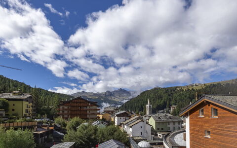 La Fiorera: Bergforms, Gebirge, Bergstation, Steigung, Alpen, Dorf, Senke, Bergdorf, Winter, Einfrieren
