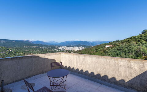 Villa Salario: Bergforms, Hügel, Berg, Bergstation, Gebirge, Grat, Bergdorf, Massiv, Mount Scenery, Balkon