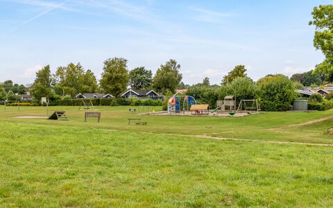 Efrosina - 600M from the Sea: Schwimmbad, Bauernhaus, Estate, Villa, Resort, Hazienda, Eco Hotel, Hinterhof