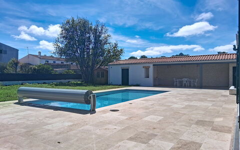 Les Salines: Schwimmbad, Bauernhaus, Estate, Villa, Resort, Hazienda, Eco Hotel, Hinterhof