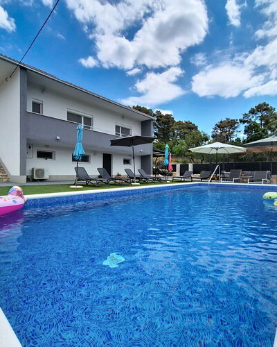 Mara: Schwimmbad, Bauernhaus, Estate, Villa, Resort, Hazienda, Eco Hotel, Hinterhof