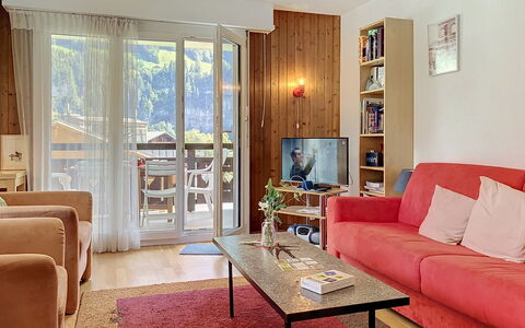 Grand-Pré B: Möbel, Interior Design, Couch, Wohnzimmer, Zimmer, Decke, Flooring, Fussboden, Tabelle