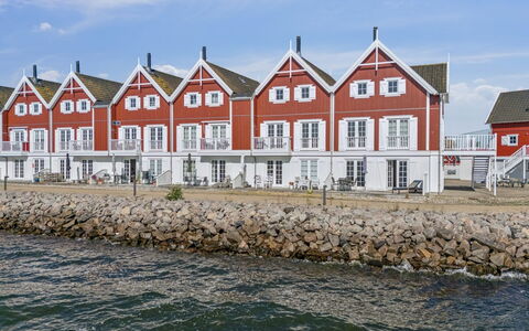 Loan - 10M to the Fjord: Wasser, Wasserweg, Kanal, Boot, Watercraft, Küsten Und Ozeanische Forms, Meer, Dock, Küste, Yachthafen