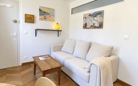 Le Petit Trouville: Dach, Haus, Wohngebiet, Zuhause, Estate, Hütte, Design