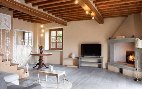 Villa Casabada: Möbel, Interior Design, Flooring, Wand, Fussboden, Holz, Zuhause, Zimmer, Wohnzimmer, Beleuchtung
