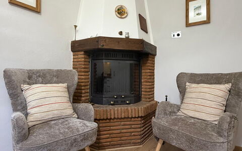 Casa di Mario: Möbel, Interior Design, Holz, Flooring, Fussboden, Wohnzimmer, Zimmer, Beleuchtung, Stuhl, Zuhause