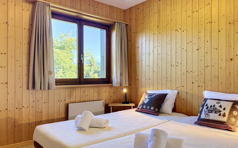 Les Naines Brunes: Holz, Interior Design, Schlafzimmer, Bett, Möbel, Fussboden, Flooring, Zimmer, Holzbeize, Hartholz