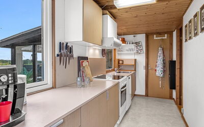 Thorine - 800M from the Sea