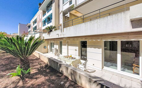 Virginie: Wohnung, Eigentumswohnung, Balkon, Walkway, Hotel