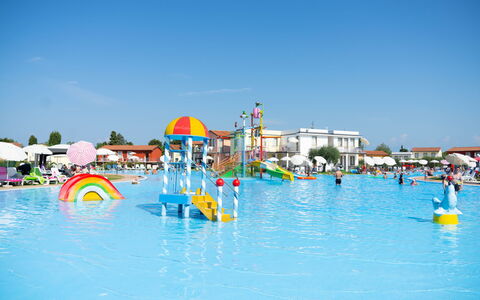 Peschiera del Garda 689: Schwimmbad, Freizeit, Erholung, Sommer, Spass, Resort, Urlaub, Wasserpark, Touristenattraktion