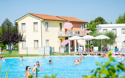 Peschiera del Garda 689: Schwimmbad, Erholung, Freizeit, Resort, Urlaub, Spass, Thermae, Garten