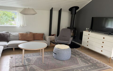 Pirka - 500M from the Sea: Flooring, Fussboden, Holz, Möbel, Interior Design, Wohnzimmer, Holzboden, Zuhause, Zimmer, Holzbeize