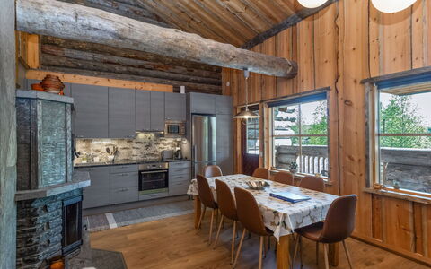 Honka 1A: Möbel, Interior Design, Flooring, Fussboden, Decke, Zimmer, Stuhl, Tabelle, Wohnung, Küche & Esszimmer Tisch
