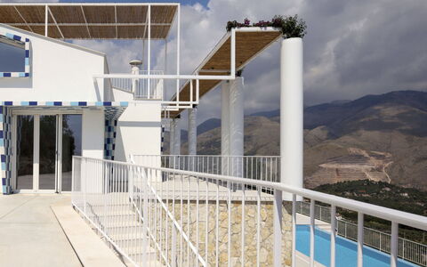 Capri: Möbel, Interior Design, Flooring, Fussboden, Decke, Zimmer, Stuhl, Tabelle, Wohnung, Küche & Esszimmer Tisch