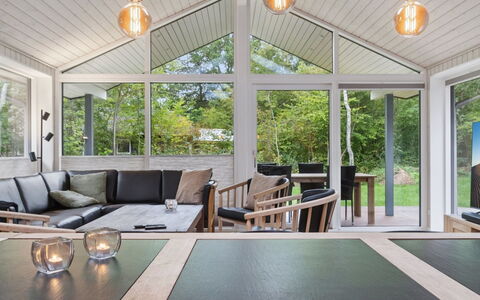 Zelma - 1.5Km from the Sea: Interior Design, Holz, Decke, Flooring, Möbel, Fussboden, Couch, Wohnzimmer, Holzboden, Zuhause